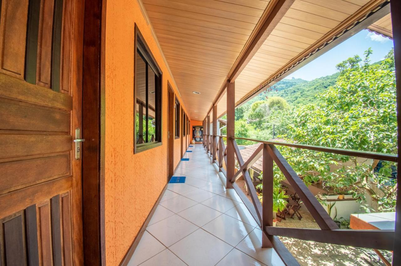 Hospedagem Cantinho Da Vitoria Vila do Abraao Ngoại thất bức ảnh