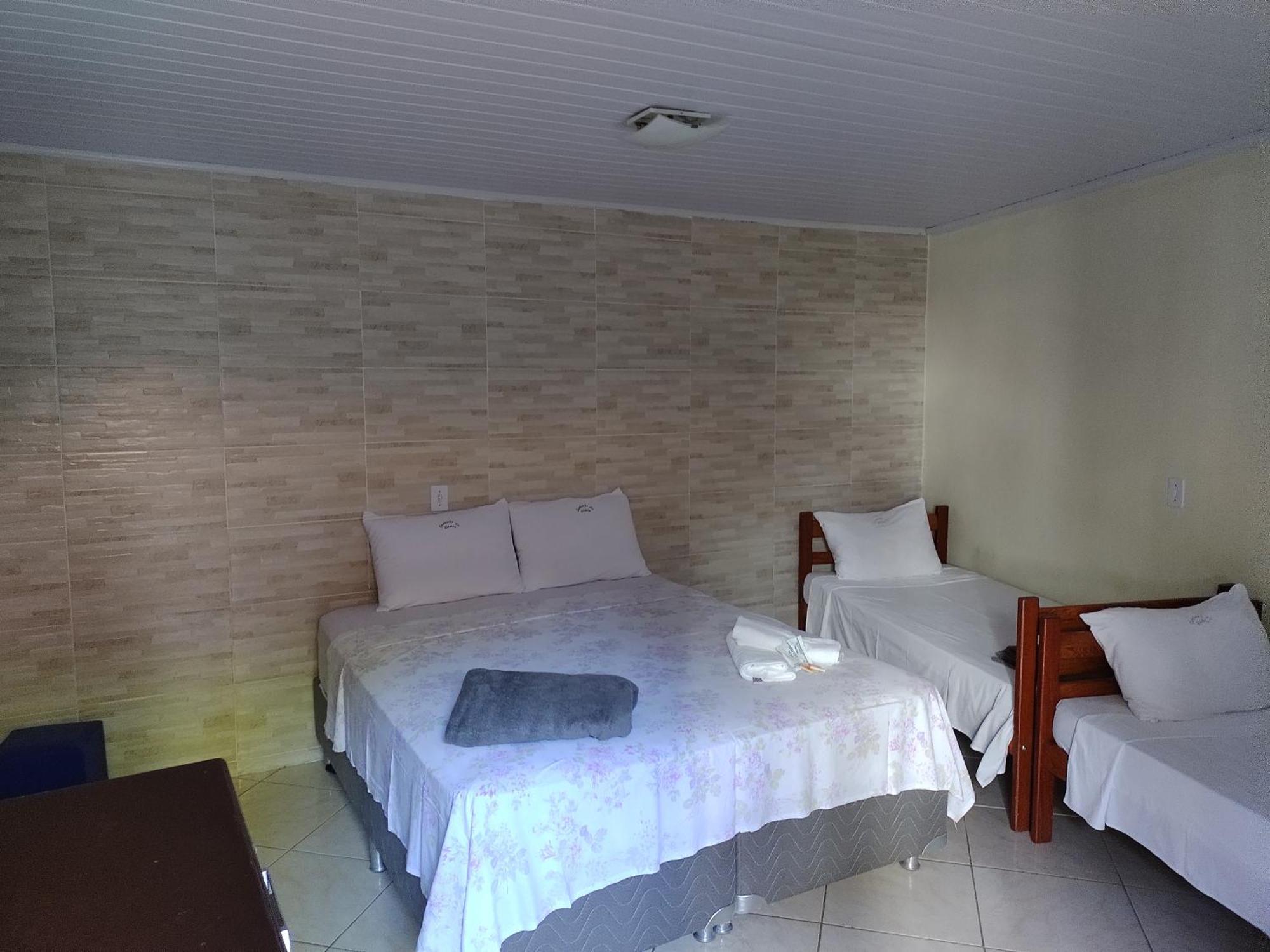 Hospedagem Cantinho Da Vitoria Vila do Abraao Ngoại thất bức ảnh